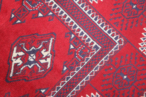 A rectangular Pakistan Bukkhara wool rug 