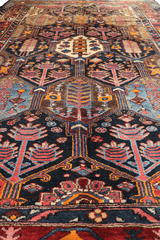 Old Bakhtiar Tribal Rug 293 x 172 cm (9.61 x 5.64 ft)