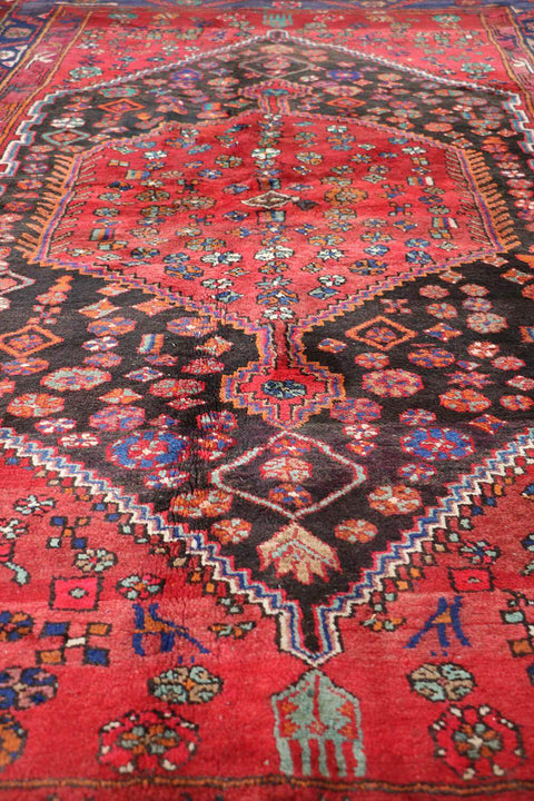 A vibrant Persian Zanjan Tribal Rug
