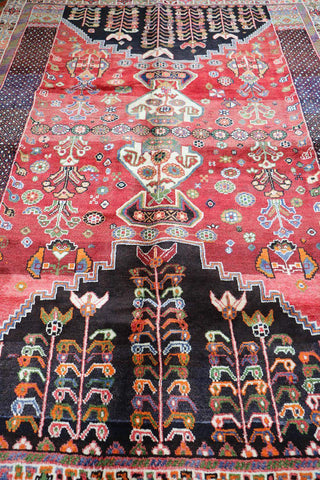 A vibrant Tribal Qashqai rug