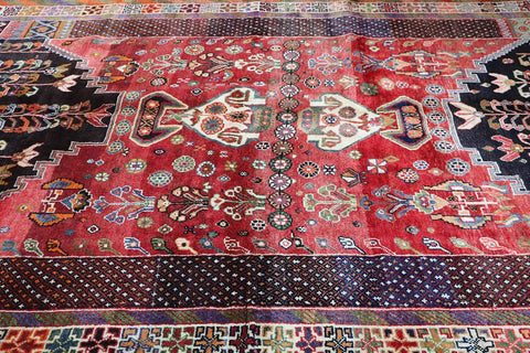 A vibrant Tribal Qashqai rug