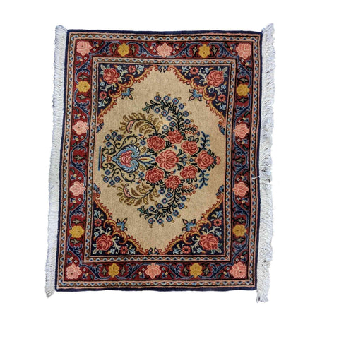 85 x 67 cm Persian kashan Traditional Magenta Small Rug - Rugmaster