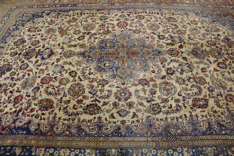 Sarough Mahal Tribal Rug 246 x 346 cm (8.07 x 11.35 ft)