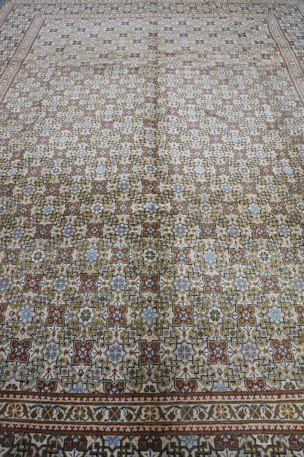 370x265 cm Antique Kashan Wool Rug Handmade Beige Brown - Rugoutlet