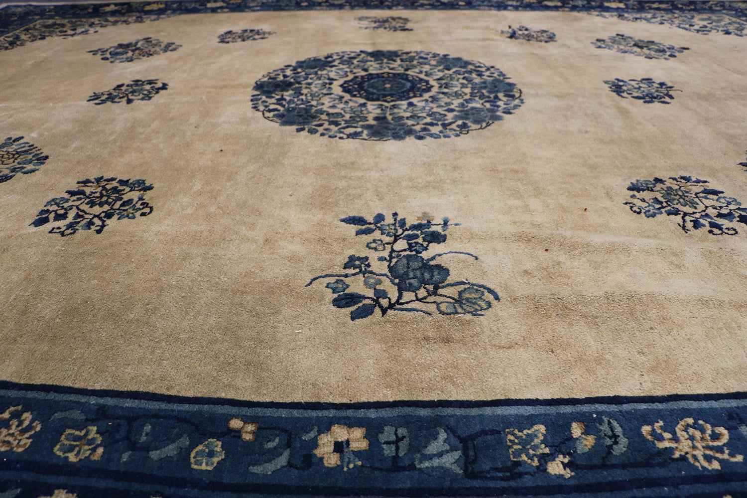 384x310 cm Antique Chinese Wool Rug Handmade Beige Blue - Rugoutlet