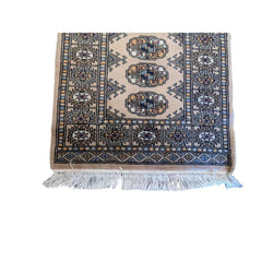 95 x 61 cm Persian Bukhara Traditional Grey Small Rug - Rugoutlet