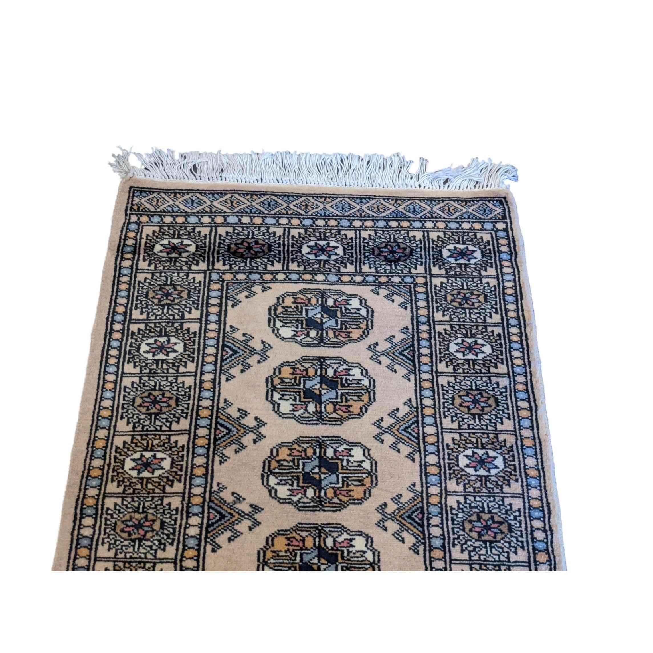 95 x 61 cm Persian Bukhara Traditional Grey Small Rug - Rugmaster