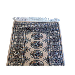 95 x 61 cm Persian Bukhara Traditional Grey Small Rug - Rugmaster