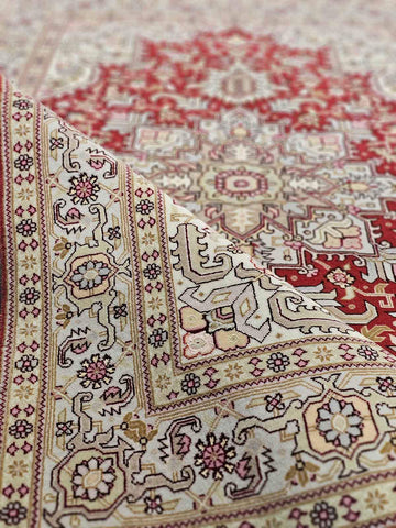 161x105 cm Fine Persian Tabriz Silk and wool rug - Rugoutlet