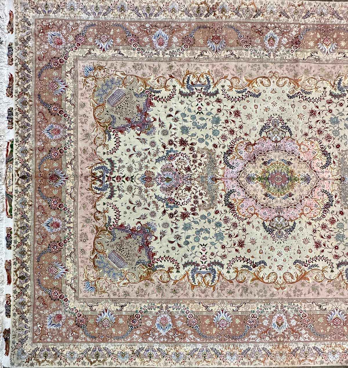 350x250 cm Fine Persian Tabriz silk and wool rug - Rugoutlet