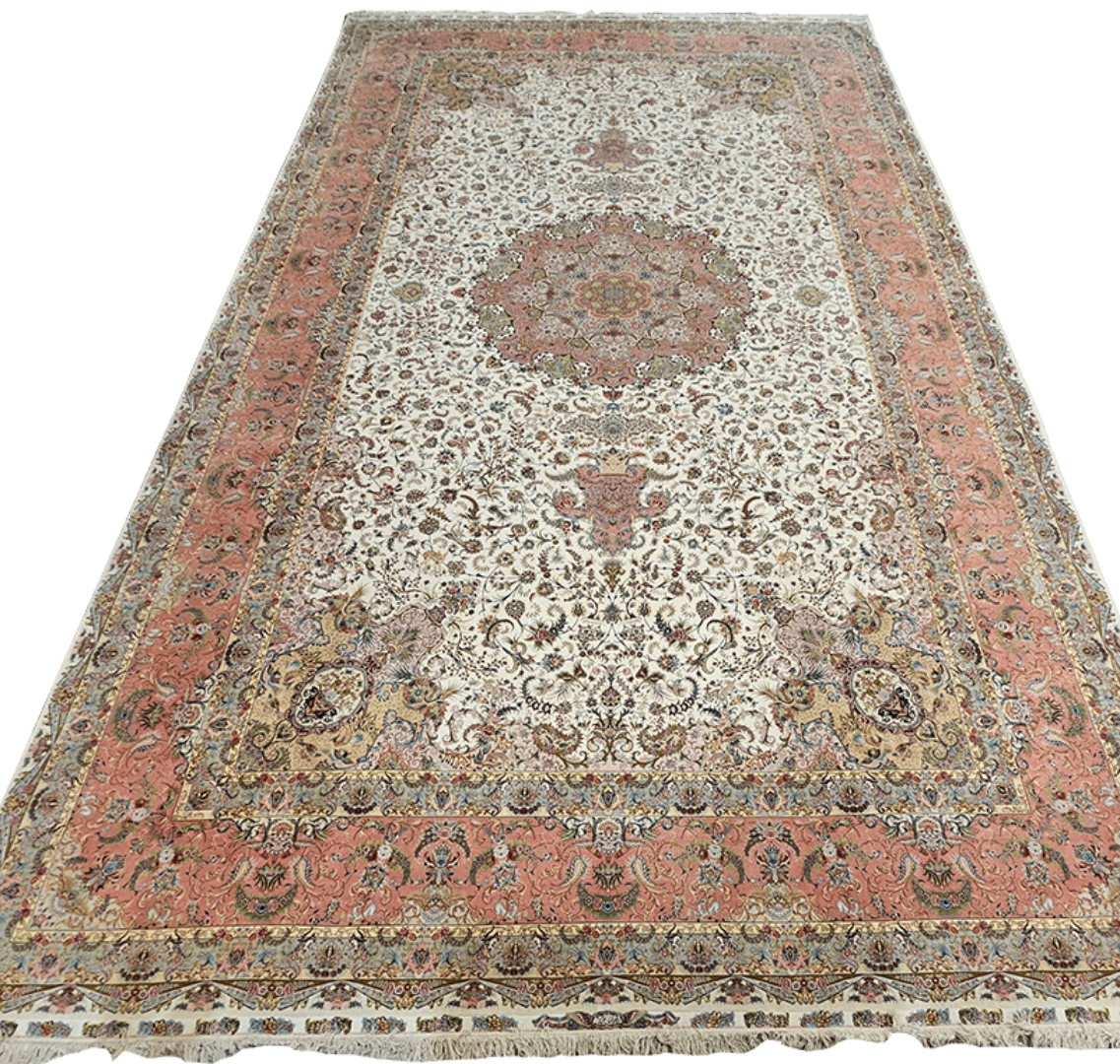 Fine Persian Tabriz Silk and Wool Rug 815 x 500 cm (26.74 x 16.40 ft)