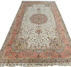 Fine Persian Tabriz Silk and Wool Rug 815 x 500 cm (26.74 x 16.40 ft)