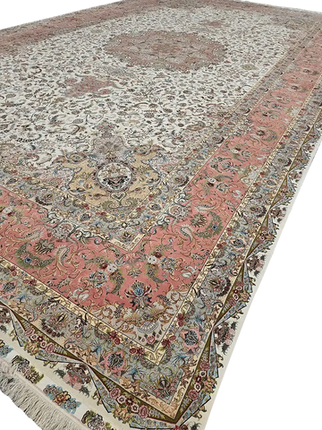 Persian Silk & Wool Rug 815 x 500 cm (26.74 x 16.40 ft)