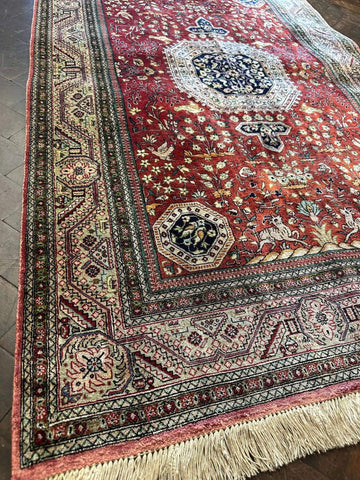 Fine Persian QUM/QOM Silk Rug 157 x 100 cm (5.15 x 3.28 ft)