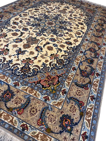 Handmade Isfahan Wool & Silk Rug 241x158 cm – Beige & Blue Rug