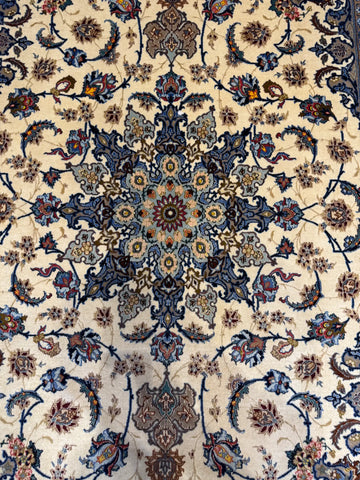 Handmade Isfahan Wool & Silk Rug 241x158 cm – Beige & Blue Rug