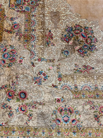 Modern Powerloom Acrylic Rug with Silk Tassels 230x155 cm – Beige & Golden Rug