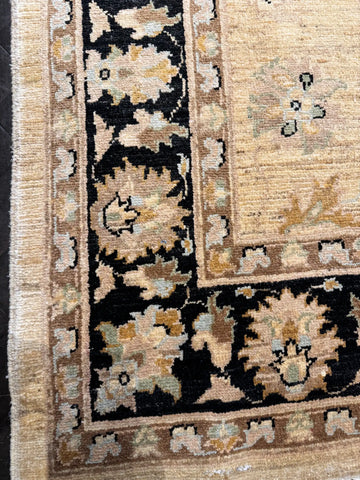 Handmade Ziegler Wool Rug 240x170 cm – Beige & Black Rug