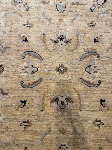 Handmade Ziegler Wool Rug 240x170 cm – Beige & Black Rug