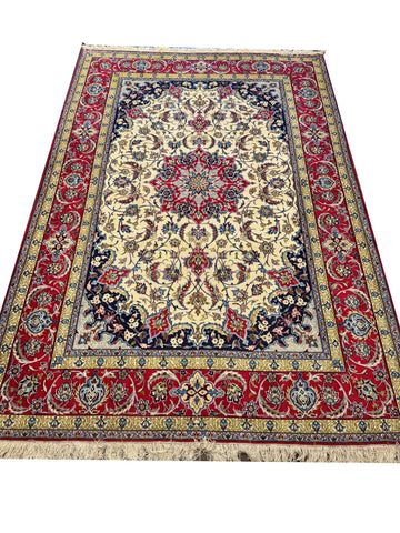 Handmade Isfahan Wool & Silk Rug 235x158 cm – Red & Beige Rug