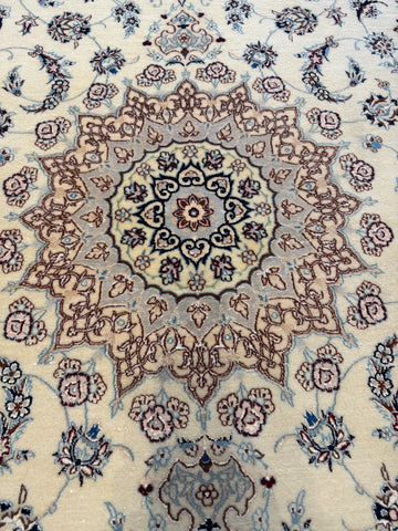 Handmade Nain Wool & Silk Rug 245x170 cm – Beige & Blue Rug