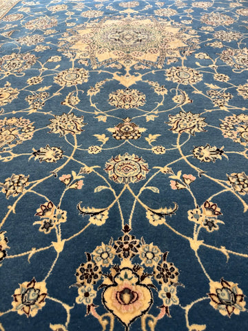Handmade Nain Wool & Silk Rug 242x167 cm – Beige & Blue Rug