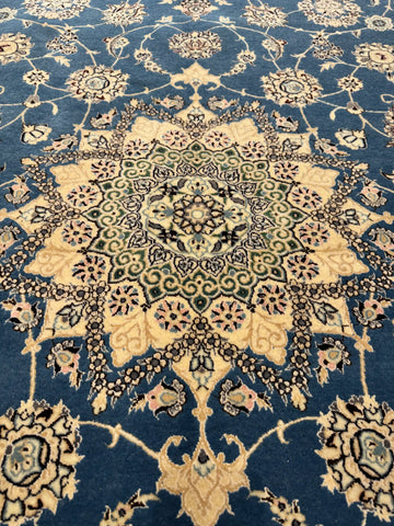 Handmade Nain Wool & Silk Rug 242x167 cm – Beige & Blue Rug