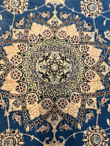 Handmade Nain Wool & Silk Rug 242x167 cm – Beige & Blue Rug
