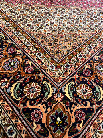 Handmade Fine Persian Tabriz Wool & Silk Rug 210x150 cm – Red & Beige Rug