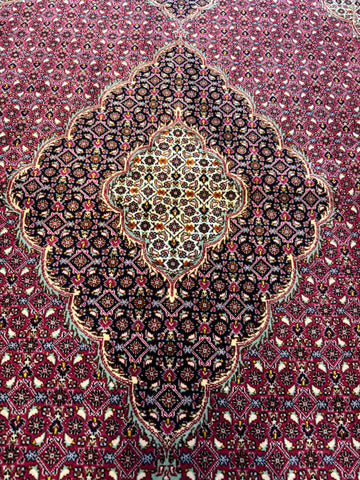 Handmade Fine Persian Tabriz Wool & Silk Rug 210x150 cm – Red & Beige Rug