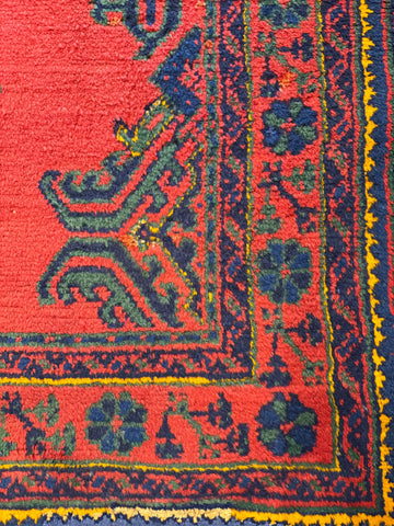 Handmade Old Turkish Ushak Wool Rug 195x170 cm – Red & Green Rug