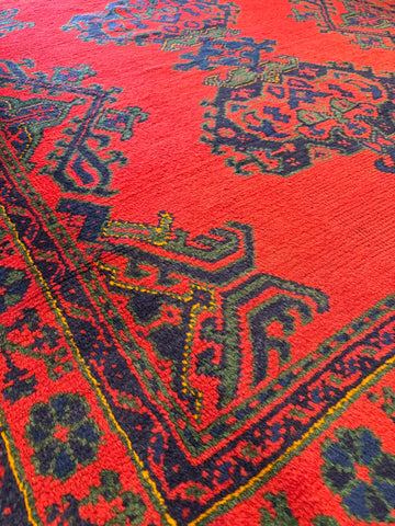 Handmade Old Turkish Ushak Wool Rug 195x170 cm – Red & Green Rug