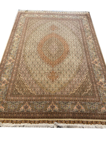 Handmade Persian Tabriz Wool & Silk Rug 210x151 cm – Beige & Brown Rug