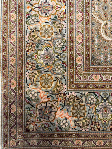 Handmade Persian Tabriz Wool & Silk Rug 210x151 cm – Beige & Brown Rug