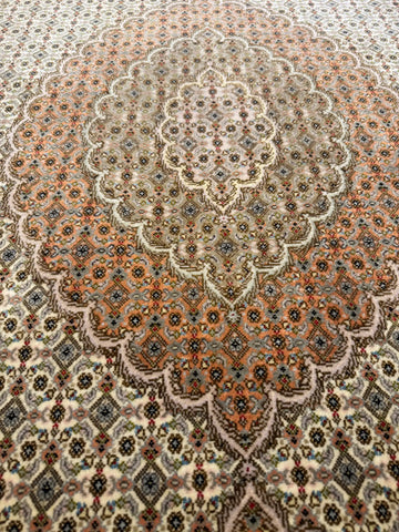 Handmade Persian Tabriz Wool & Silk Rug 210x151 cm – Beige & Brown Rug