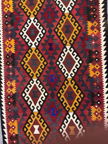 red-kilim-middle