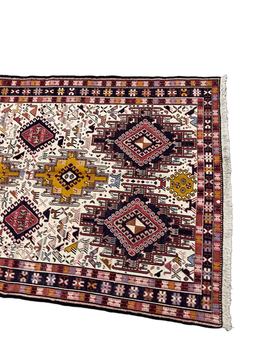 Fine Silk Qashqai Sumak Rug 190 x 115 cm (6.23 x 3.77 ft)