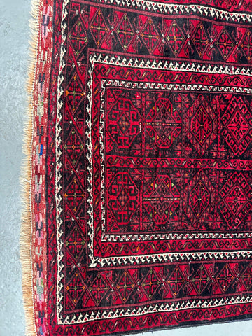 161 x 95 cm Persian Baluch Tribal Red Black Colour
