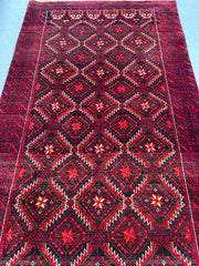 161 x 93 cm Persian Baluch Tribal Hand-Knotted Red Black Colour Rug