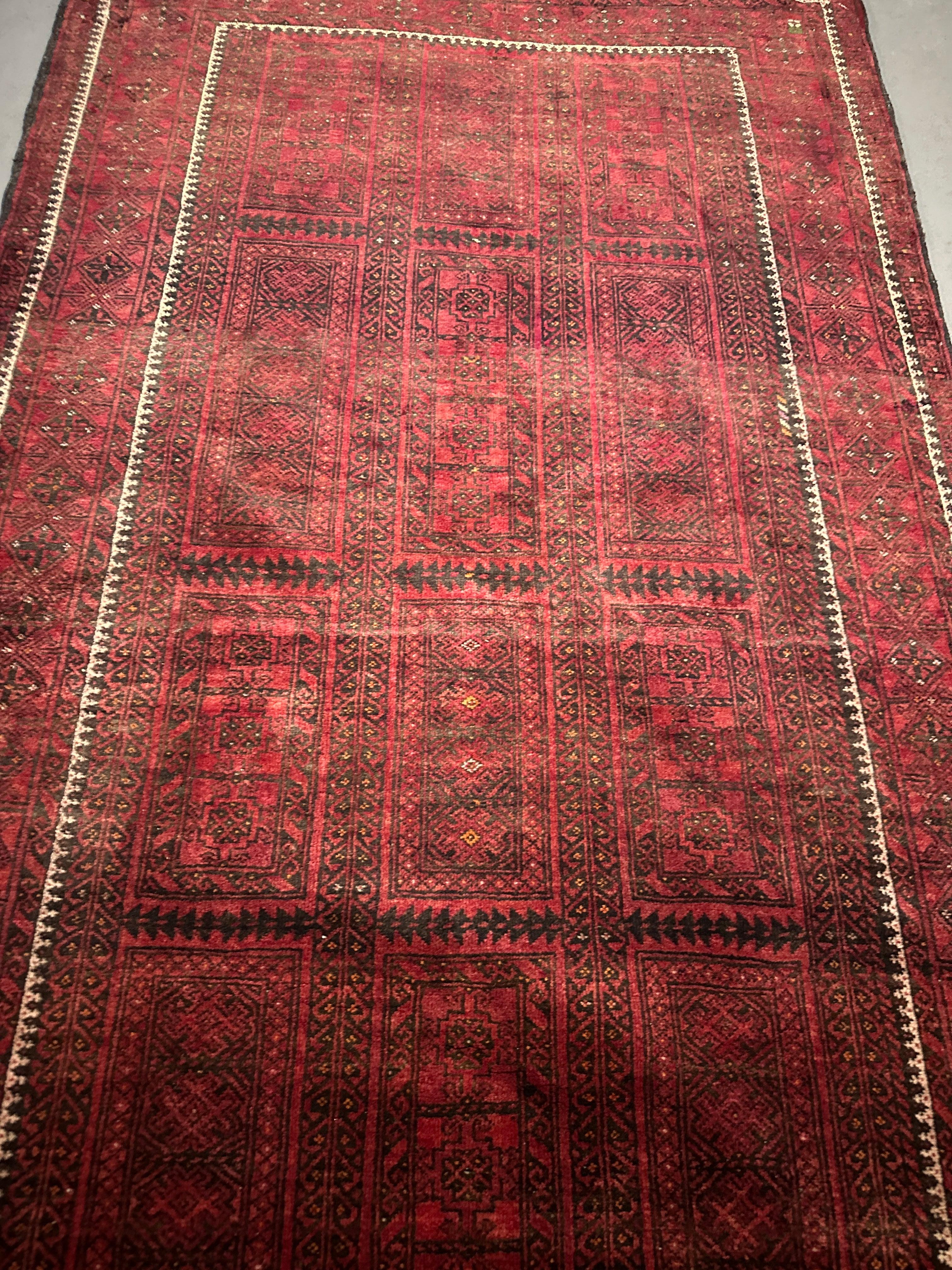 130 x 213 cm Fine Persian Old Baluch Rug Hand-Knotted Red Colour - Rugoutlet