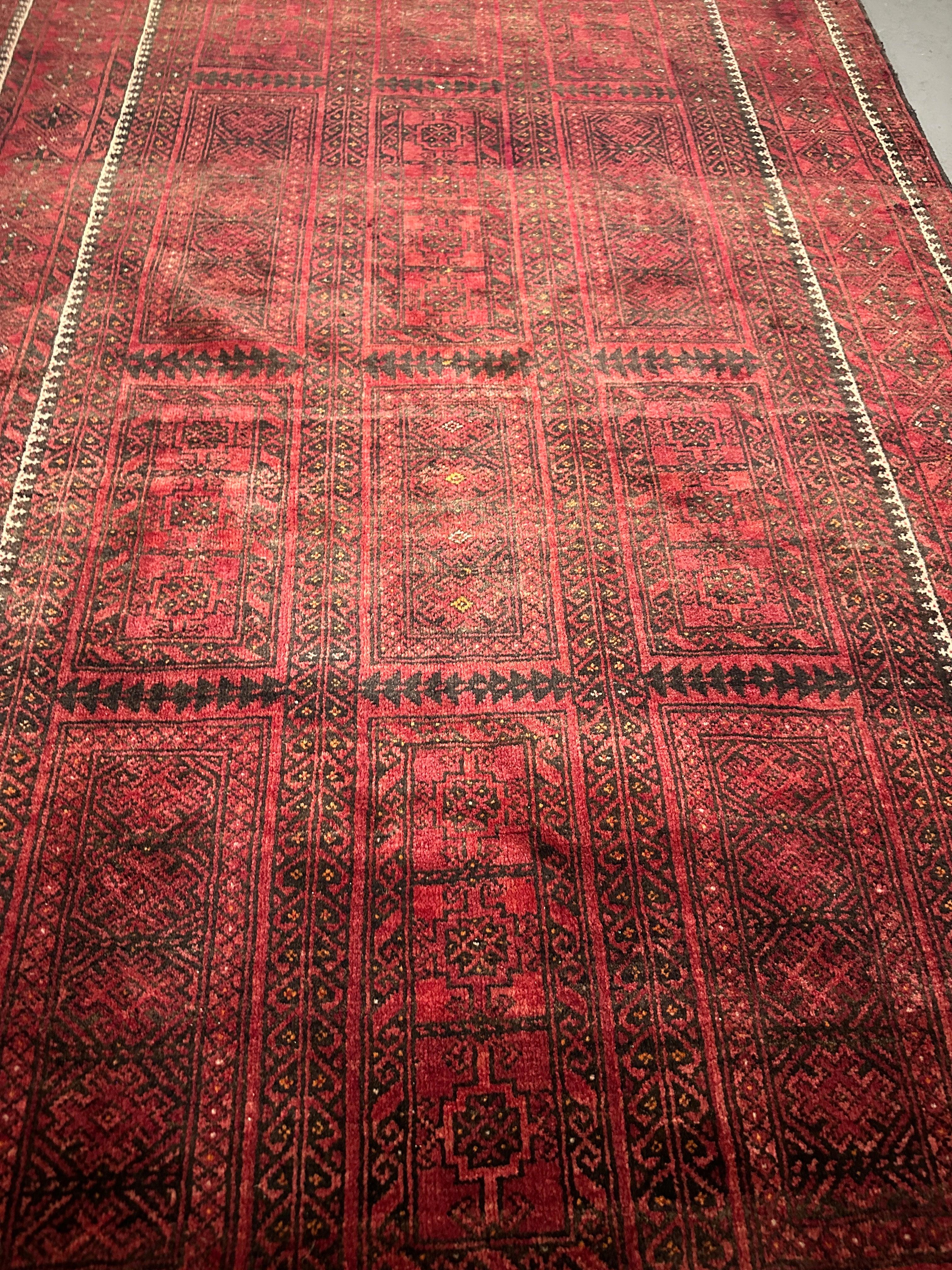 130 x 213 cm Fine Persian Old Baluch Rug Hand-Knotted Red Colour - Rugoutlet