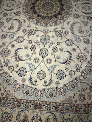 146 x 230 cm Fine Persian Nain Silk & Wool Rug Hand-Knotted Beige & Blue Colour - Rugoutlet