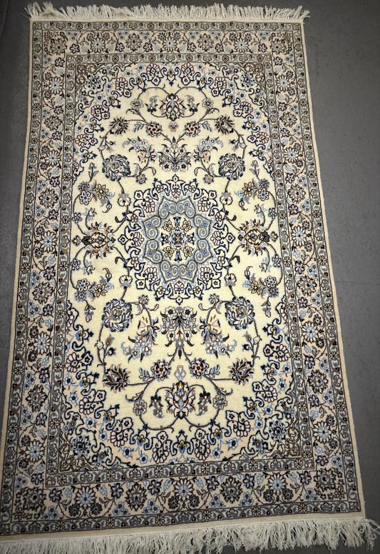 102 x 156 cm Fine Persian Silk & Wool Nain Rug Hand-Knotted Beige & Blue Colour