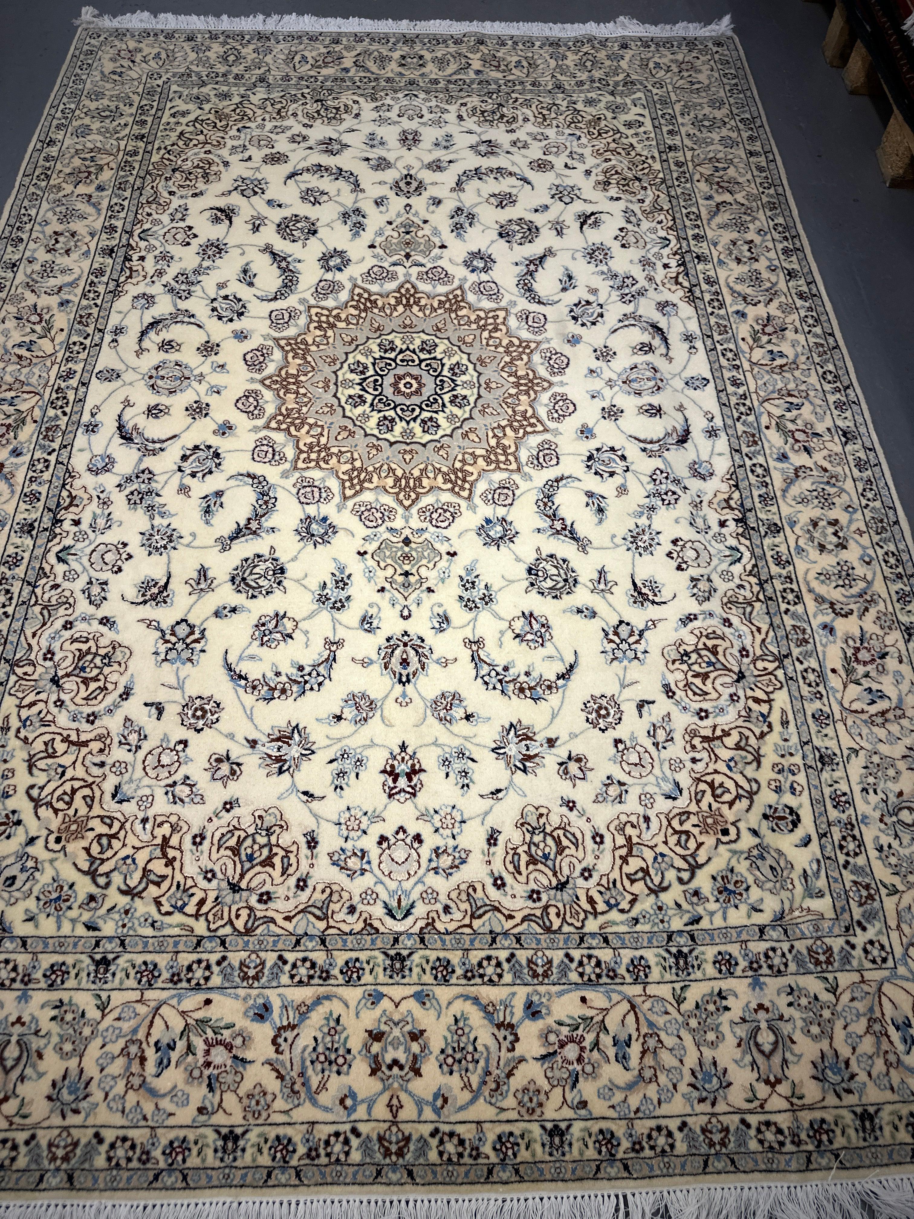 170 x 245 cm Fine Persian Nain Rug Hand-Knotted Beige & Brown Colour - Rugoutlet