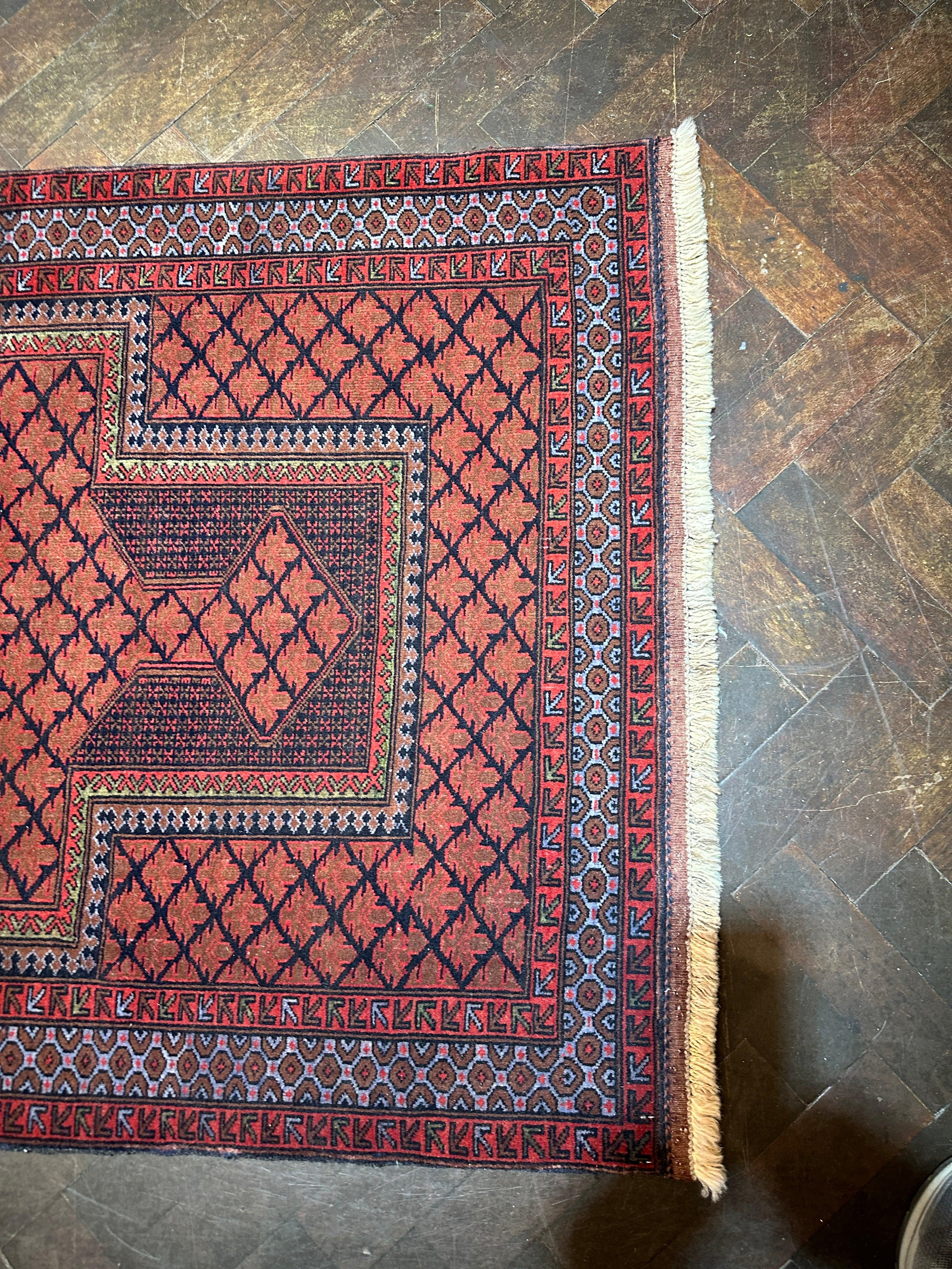 140 x 90 cm Fine Old Baluch Prayer Rug Hand-Knotted Brown & Red Colour - Rugoutlet