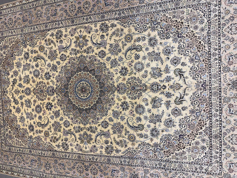 SilkpersianNain-full-sides
