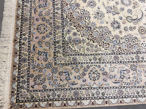 SilkpersianNain-corner