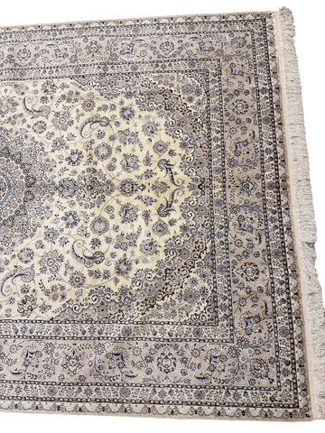 SilkpersianNain-side