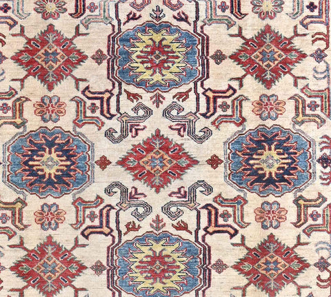 kazak-pink-centr