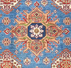 Handmade Kazak Wool Rug 2.15 X 1.48 m (7 X 4.8 ft)